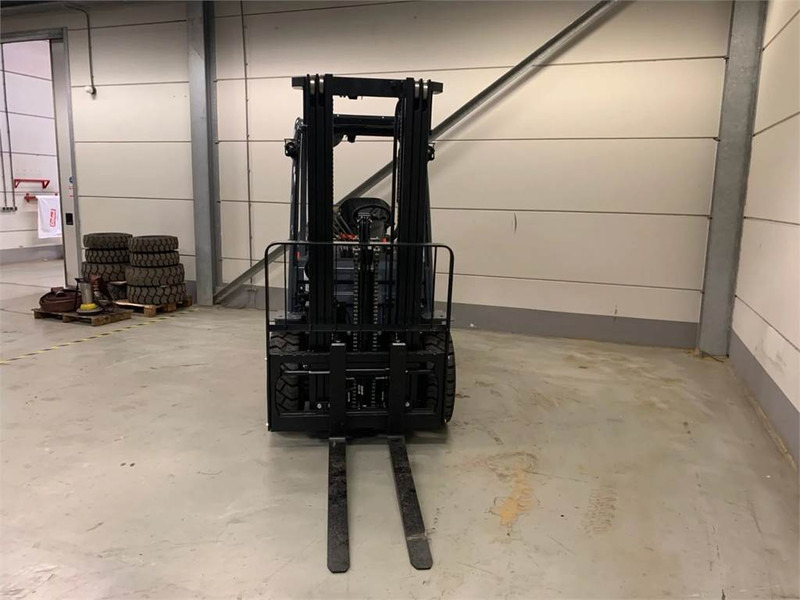 Toyota 02-8FGF30 - Carrello elevatore a gas: foto 5 Toyota 02-8FGF30 - Carrello elevatore a gas: foto 5