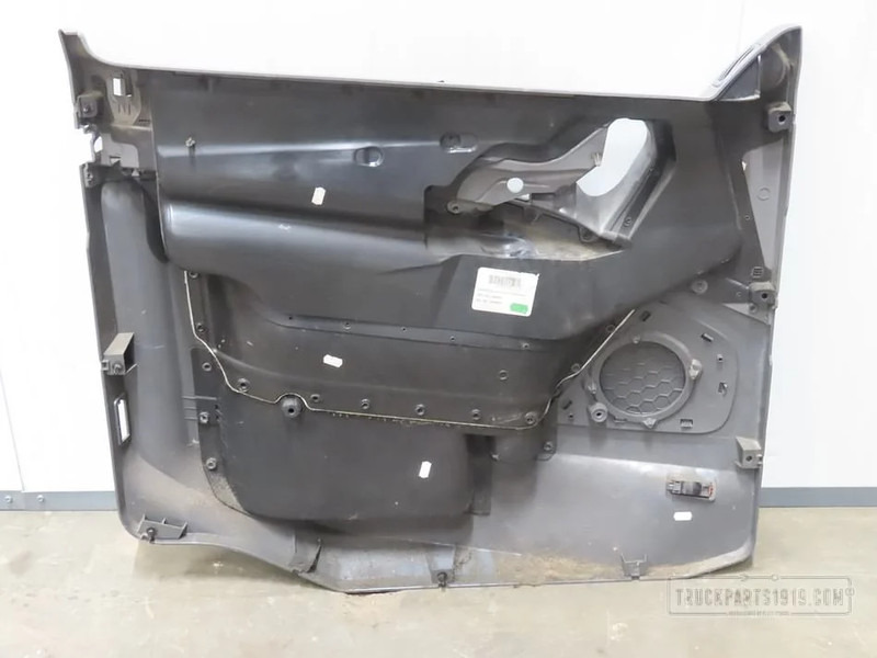 DAF Body & Chassis Parts Deurpaneel Re. DAF XF - Porta e ricambi per Camion: foto 2 DAF Body & Chassis Parts Deurpaneel Re. DAF XF - Porta e ricambi per Camion: foto 2