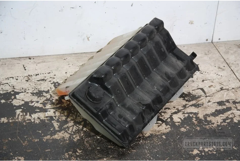 DAF Cooling System Koelexpansievat DAF CF-series - Serbatoio compensazione per Camion: foto 1 DAF Cooling System Koelexpansievat DAF CF-series - Serbatoio compensazione per Camion: foto 1