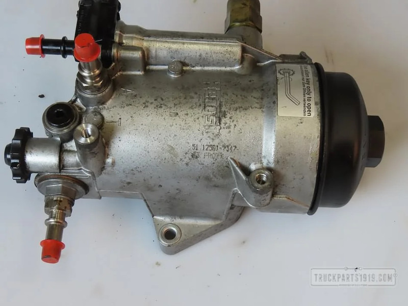 MAN Fuel System Brandstoffilterhuis - Sistema di alimentazione per Furgone: foto 2 MAN Fuel System Brandstoffilterhuis - Sistema di alimentazione per Furgone: foto 2