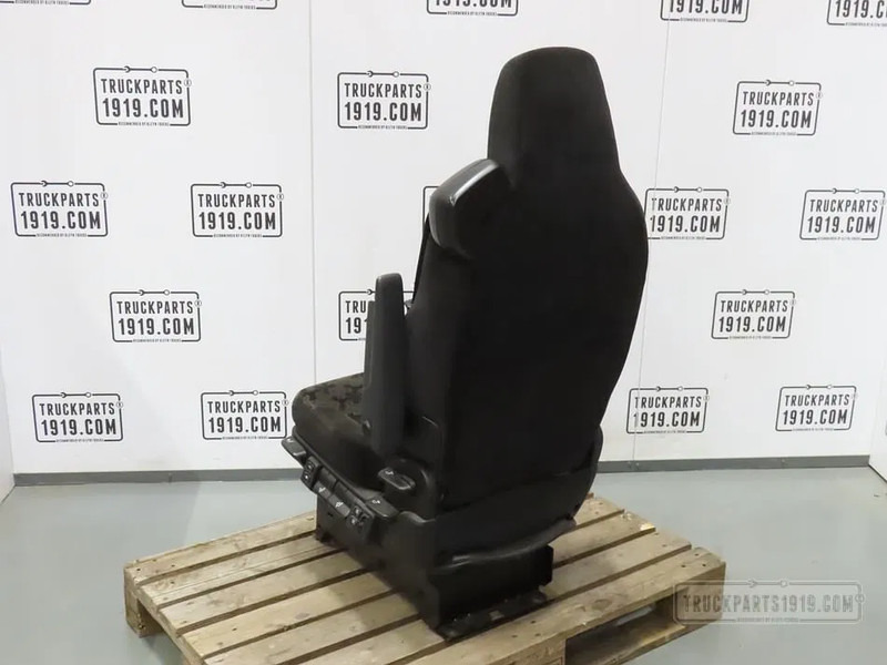 Scania 2601037 Bestuurdersstoel Scania - Sedile per Camion: foto 2 Scania 2601037 Bestuurdersstoel Scania - Sedile per Camion: foto 2
