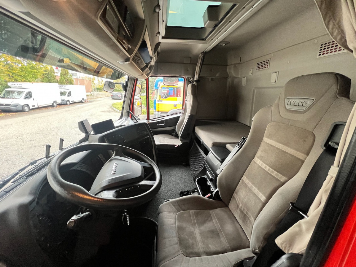 IVECO 260S42 Stralis - Autocarro furgonato: foto 4 IVECO 260S42 Stralis - Autocarro furgonato: foto 4