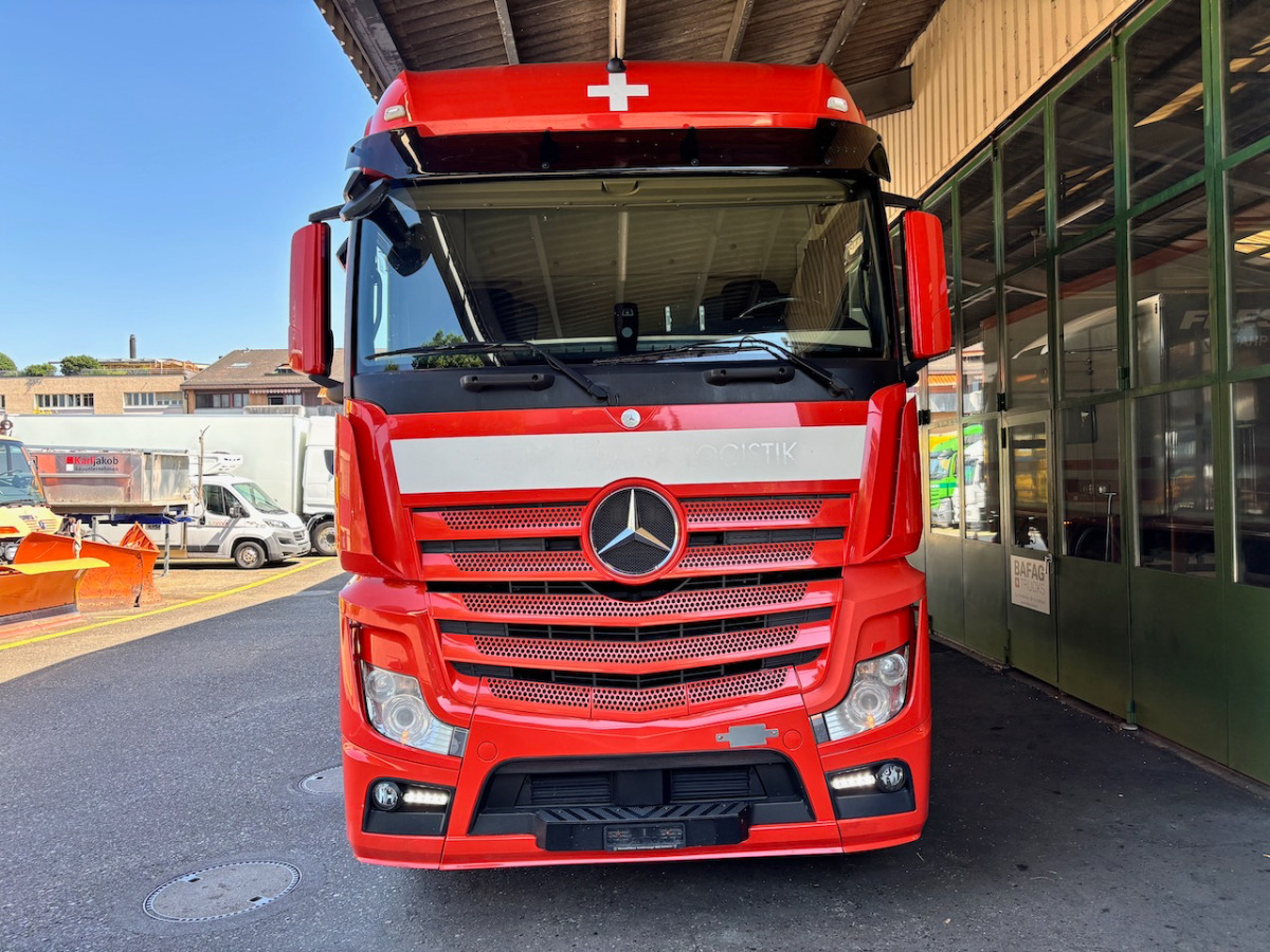 MERCEDES Actros 1848 - Autocarro furgonato: foto 3 MERCEDES Actros 1848 - Autocarro furgonato: foto 3