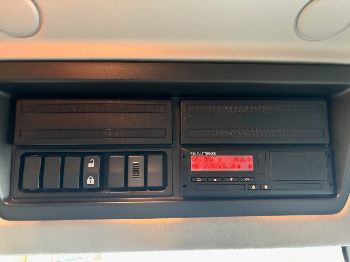 Autocarro furgonato RENAULT D14.250: foto 9