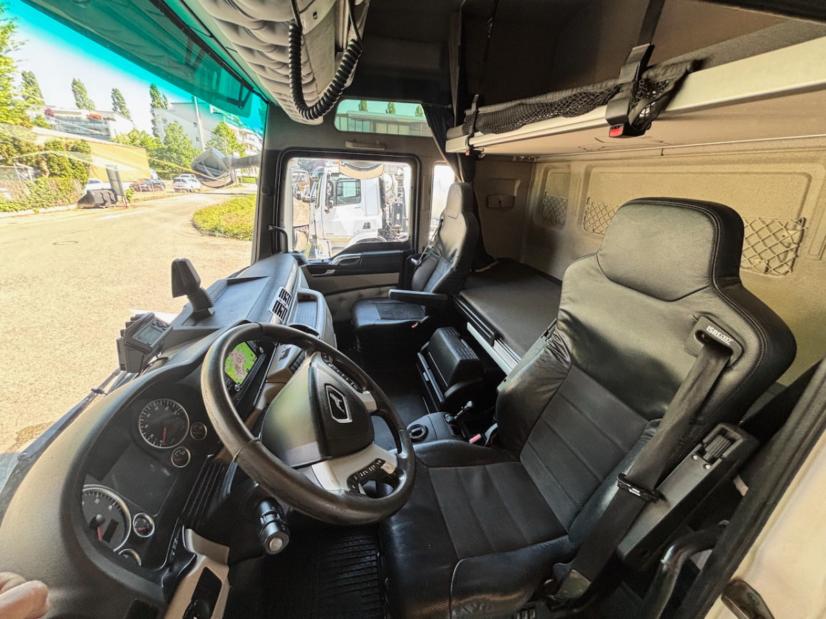 MAN TGX 18.640 - Trattore stradale: foto 4 MAN TGX 18.640 - Trattore stradale: foto 4