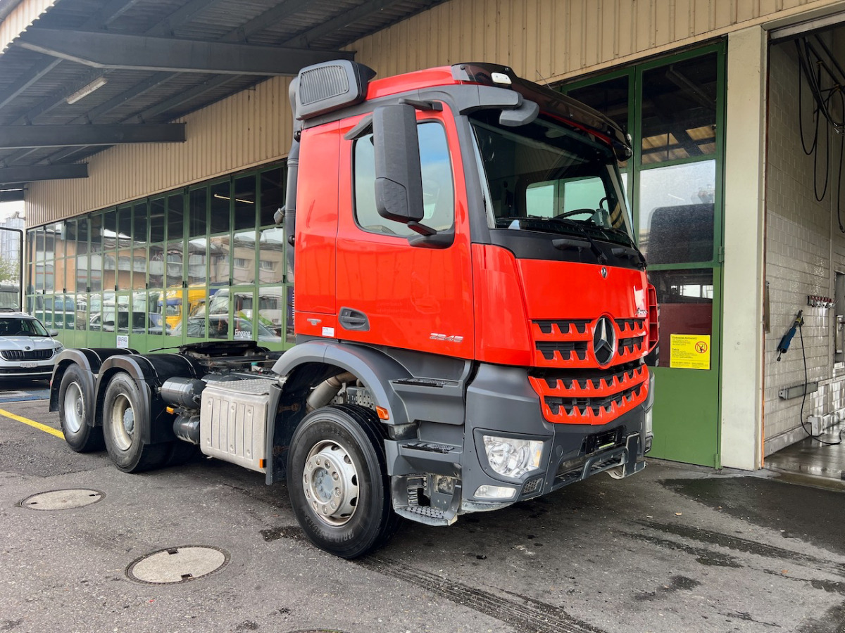 MERCEDES Arocs 2645 - Trattore stradale: foto 1 MERCEDES Arocs 2645 - Trattore stradale: foto 1