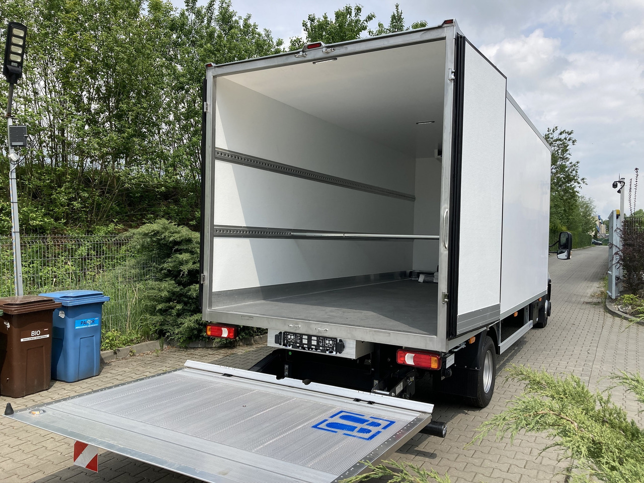 Iveco Daily 70C18 Kühlkoffer LBW BÃR - Furgone frigo: foto 4 Iveco Daily 70C18 Kühlkoffer LBW BÃR - Furgone frigo: foto 4