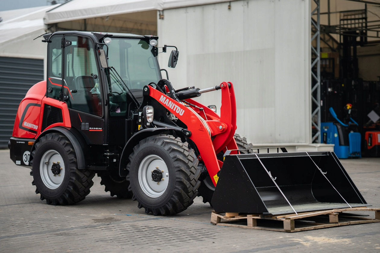 Manitou MLA6-65 H-Z - Pala gommata: foto 1 Manitou MLA6-65 H-Z - Pala gommata: foto 1