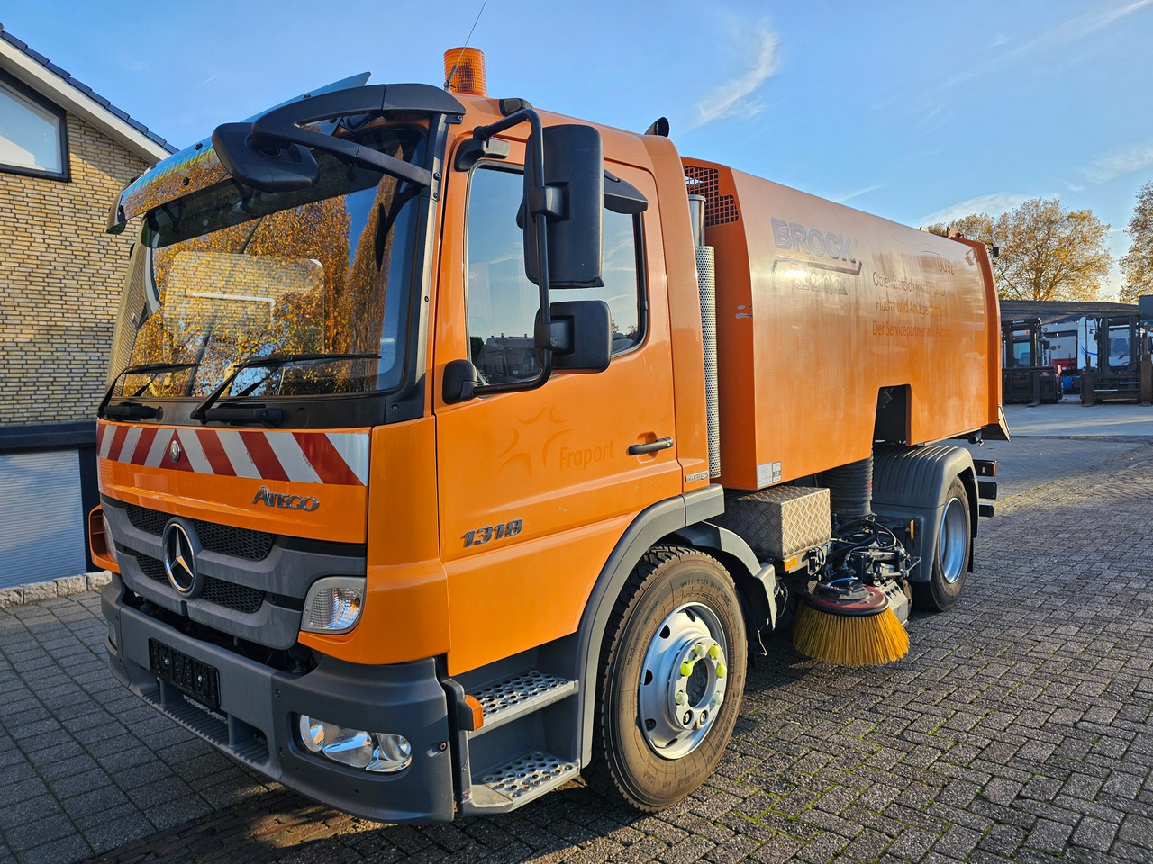 Mercedes Benz Atergo 1518 - Spazzatrice stradale: foto 4 Mercedes Benz Atergo 1518 - Spazzatrice stradale: foto 4