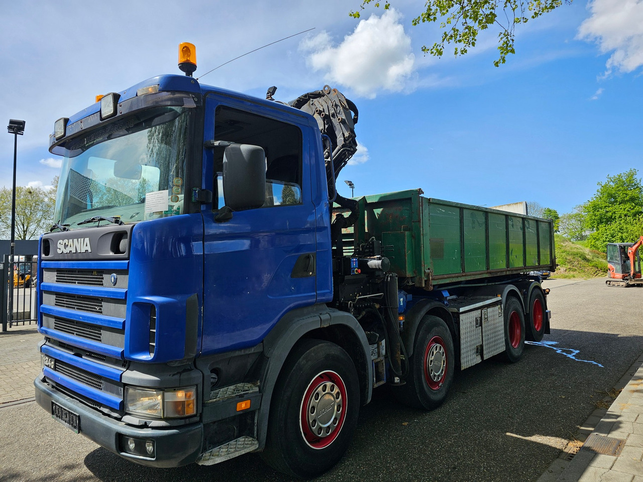 Scania R 124G 420 8x2 - Camion con gru: foto 3 Scania R 124G 420 8x2 - Camion con gru: foto 3