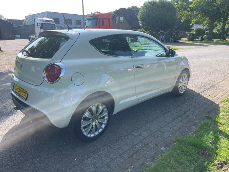 Alfa Romeo MiTo ALFA MITO Diesel ZEER MOOI - Hatchback: foto 5 Alfa Romeo MiTo ALFA MITO Diesel ZEER MOOI - Hatchback: foto 5