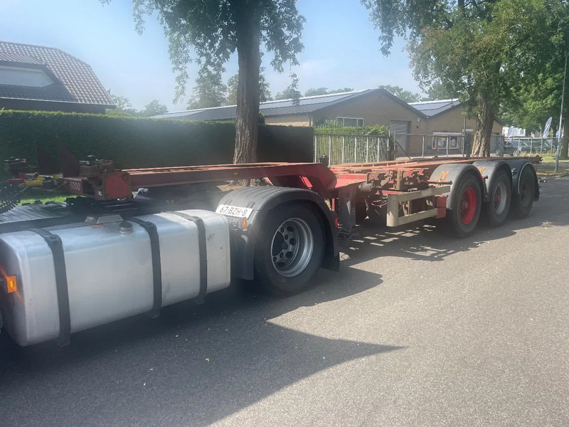 Renders 2x 20 1x 30 1x 40 in prijs verlaagt - Semirimorchio portacontainer/ Caisse interchangeable: foto 1 Renders 2x 20 1x 30 1x 40 in prijs verlaagt - Semirimorchio portacontainer/ Caisse interchangeable: foto 1