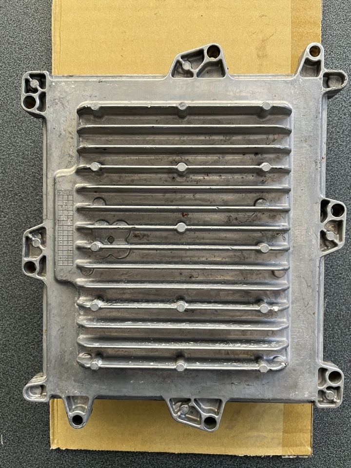 ENGINE CONTROL UNIT MAN D2676 LF26 440PS EURO 6 - Sistema elettrico per Camion: foto 4 ENGINE CONTROL UNIT MAN D2676 LF26 440PS EURO 6 - Sistema elettrico per Camion: foto 4