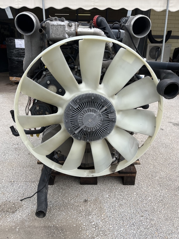 ENGINE MAN TGA D2066 LF01 430PS EURO 3 WITH PRETARDER - Motore e ricambi per Camion: foto 1 ENGINE MAN TGA D2066 LF01 430PS EURO 3 WITH PRETARDER - Motore e ricambi per Camion: foto 1