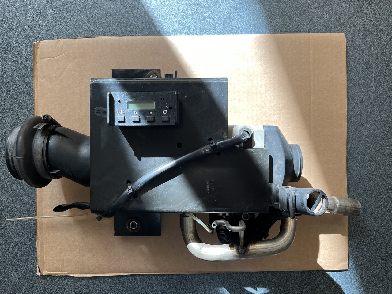 HOT AIR AUXILIARY HEATER WEBASTO AIR TOP 2000 AP1 ACTROS MP3 - Riscaldamento/ Ventilazione per Camion: foto 4 HOT AIR AUXILIARY HEATER WEBASTO AIR TOP 2000 AP1 ACTROS MP3 - Riscaldamento/ Ventilazione per Camion: foto 4
