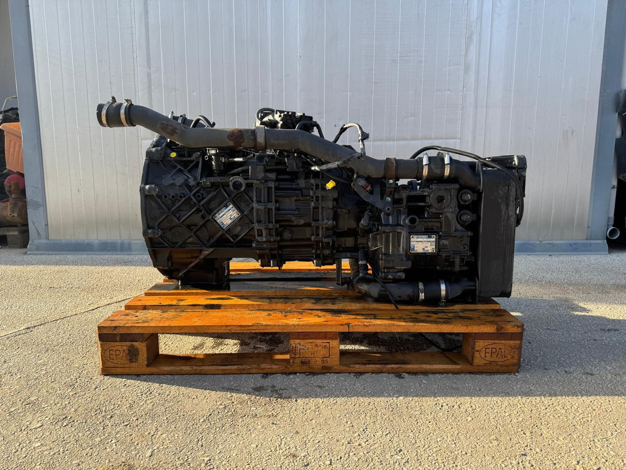 ASTRONIC 12AS 2331 TD WITH INTARDER 3 EST52 MAN TGX - Ricambi: foto 1 ASTRONIC 12AS 2331 TD WITH INTARDER 3 EST52 MAN TGX - Ricambi: foto 1