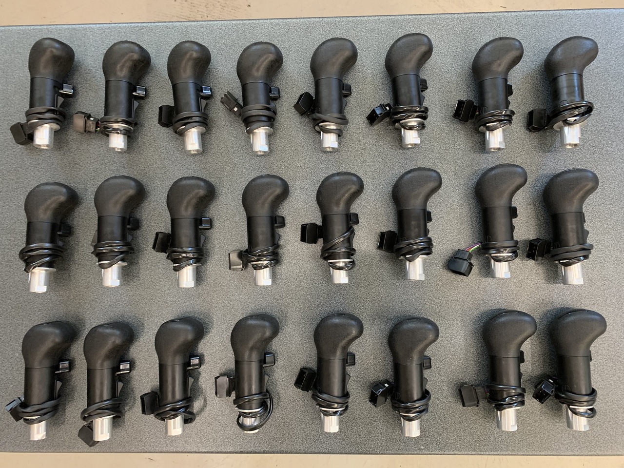 SHIFT KNOB L.H DRIVE VEHICLE ZF - Leva del cambio per Camion: foto 4 SHIFT KNOB L.H DRIVE VEHICLE ZF - Leva del cambio per Camion: foto 4