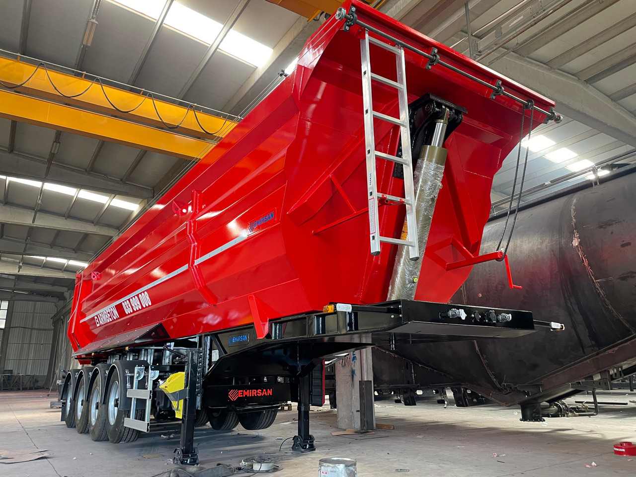 EMIRSAN SELF-STEERING, 4 AXLE U TYPE TIPPER - Semirimorchio ribaltabile: foto 4 EMIRSAN SELF-STEERING, 4 AXLE U TYPE TIPPER - Semirimorchio ribaltabile: foto 4