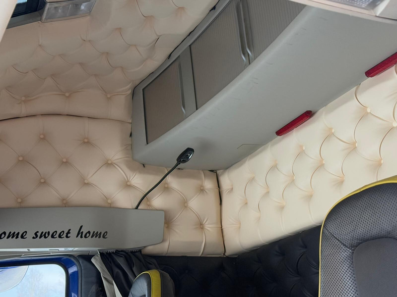 Trattore stradale Volvo FH750: foto 15