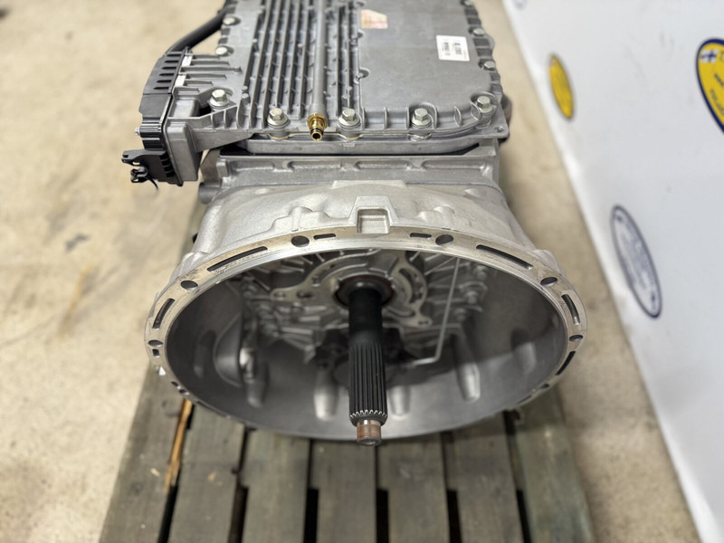 Volvo ATO2612F - Cambio: foto 4 Volvo ATO2612F - Cambio: foto 4