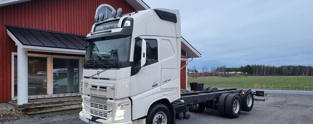 Volvo FH540 6X4 Globe XL - Autocarro telaio: foto 1 Volvo FH540 6X4 Globe XL - Autocarro telaio: foto 1