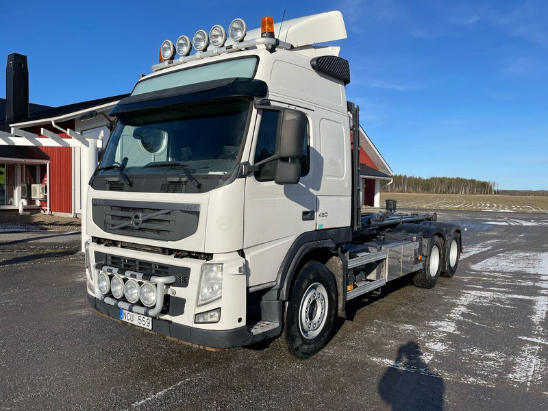 Volvo FM460 Globe 6x4 - Autocarro scarrabile: foto 1 Volvo FM460 Globe 6x4 - Autocarro scarrabile: foto 1