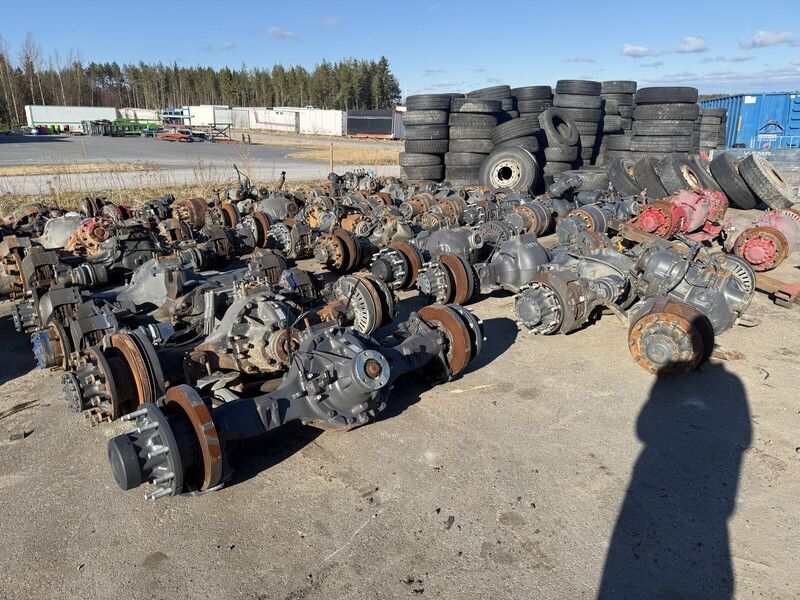 Volvo RTS2370A RSS1125 RTH2610F RTH3312 RTH3815 MD15 CTEV87 - Asse posteriore: foto 1 Volvo RTS2370A RSS1125 RTH2610F RTH3312 RTH3815 MD15 CTEV87 - Asse posteriore: foto 1