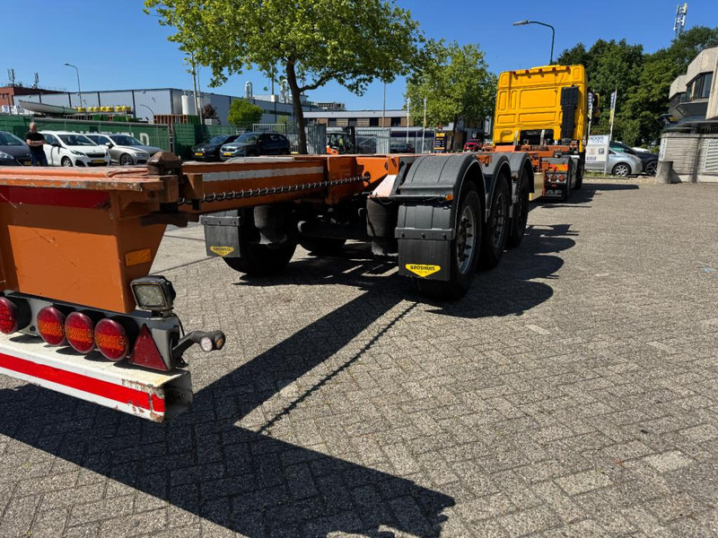 Broshuis MFCC container chassis Multi functioneel 2x 20 1x 30 1x 40 1x 45 saf assen uitschuifbaar tot 14,40 - Semirimorchio telaio: foto 3 Broshuis MFCC container chassis Multi functioneel 2x 20 1x 30 1x 40 1x 45 saf assen uitschuifbaar tot 14,40 - Semirimorchio telaio: foto 3