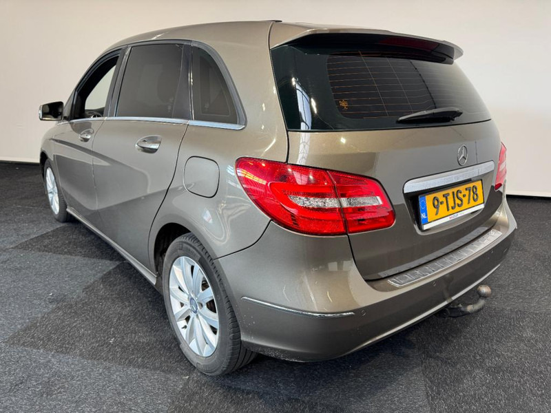 Mercedes-Benz B-Klasse 180 automaat Leer B 180 Ambition 5 Automaat wit Leer - Autovettura: foto 5 Mercedes-Benz B-Klasse 180 automaat Leer B 180 Ambition 5 Automaat wit Leer - Autovettura: foto 5