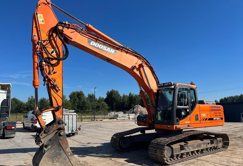 Doosan DX255LC-3 - Escavatore cingolato: foto 1 Doosan DX255LC-3 - Escavatore cingolato: foto 1