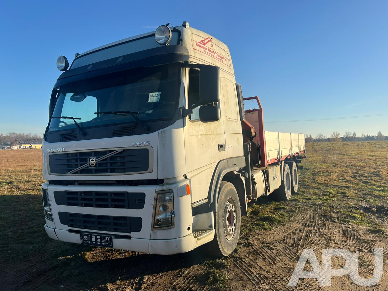 Volvo FM12 - Autocarro con pianale/ Cassone fisso, Camion con gru: foto 1 Volvo FM12 - Autocarro con pianale/ Cassone fisso, Camion con gru: foto 1