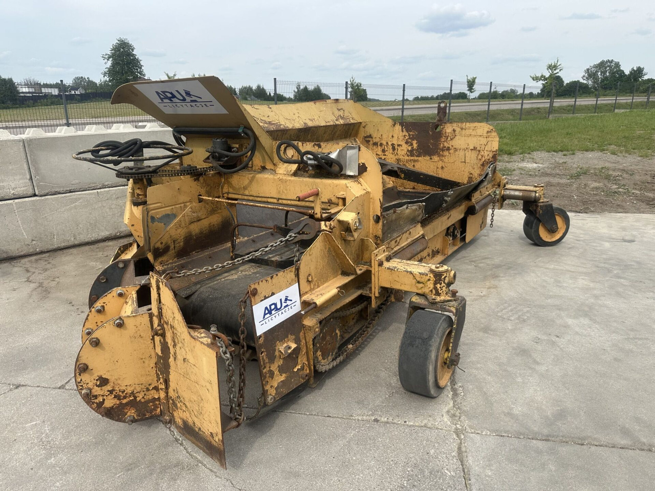 WISCONSIN ENGINE V461D poboczarka - Ruspa: foto 1 WISCONSIN ENGINE V461D poboczarka - Ruspa: foto 1