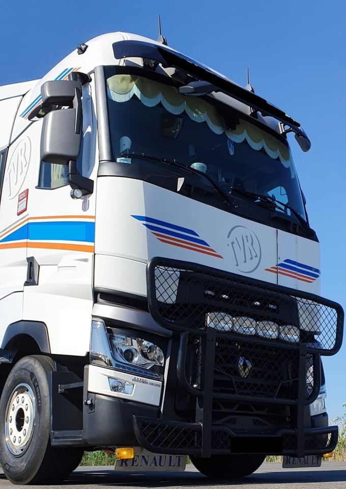 Bullbar RENAULT T-RANGE RVS ONGESPOTEN 000092 - Carrozzeria ed esterni per Camion: foto 3 Bullbar RENAULT T-RANGE RVS ONGESPOTEN 000092 - Carrozzeria ed esterni per Camion: foto 3