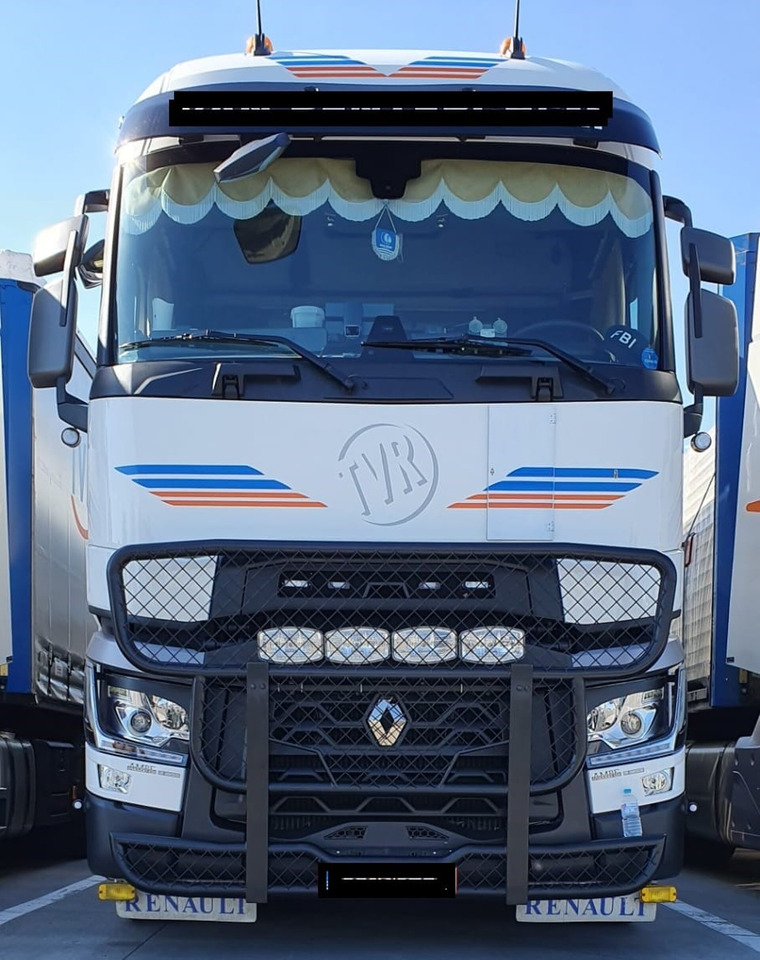 Bullbar RENAULT T-RANGE RVS ONGESPOTEN 000092 - Carrozzeria ed esterni per Camion: foto 4 Bullbar RENAULT T-RANGE RVS ONGESPOTEN 000092 - Carrozzeria ed esterni per Camion: foto 4