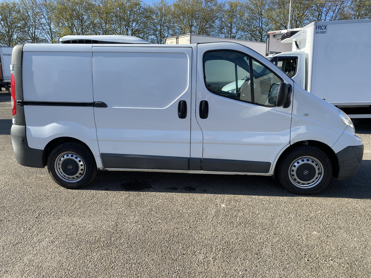 RENAULT trafic frigo - Furgone frigo: foto 2 RENAULT trafic frigo - Furgone frigo: foto 2