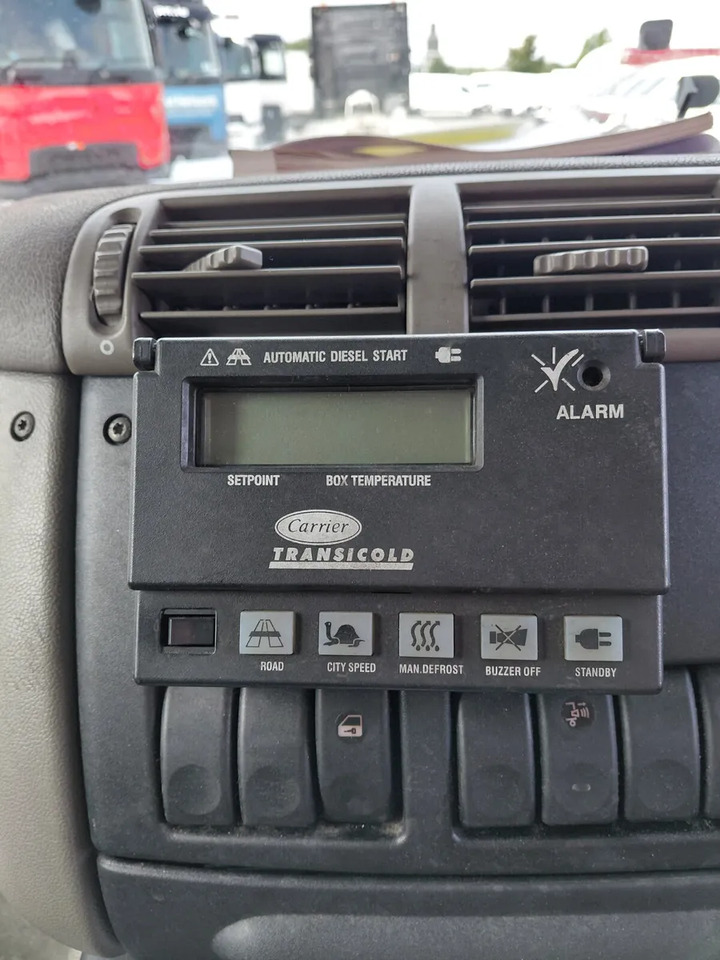 2013 DAF FRIDGE BODY FACF65 300 2DR - Autocarro frigorifero: foto 4 2013 DAF FRIDGE BODY FACF65 300 2DR - Autocarro frigorifero: foto 4