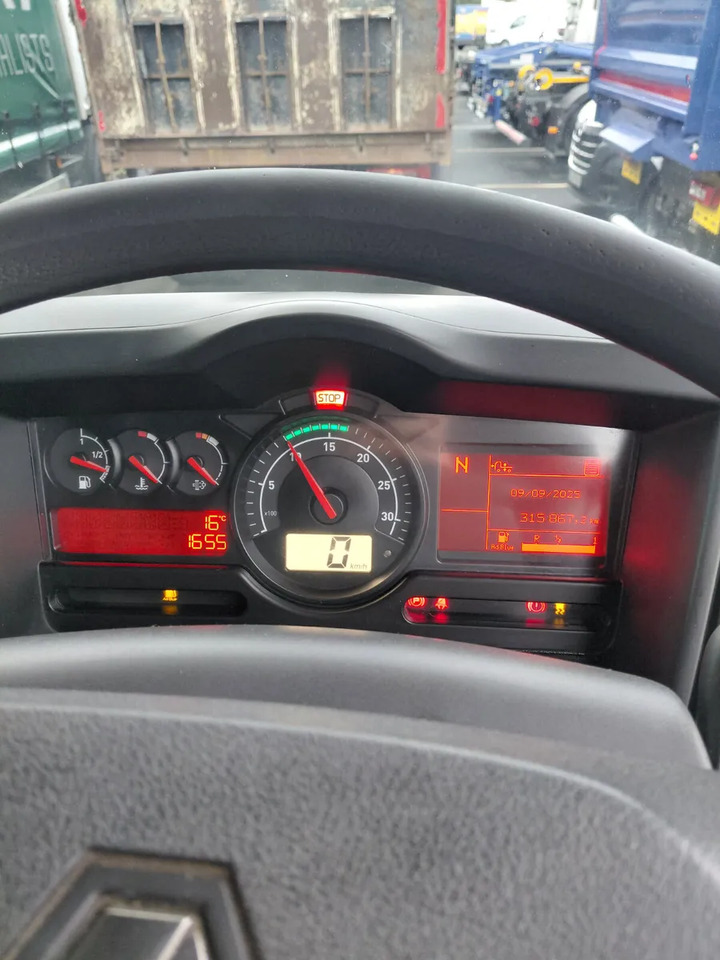 2016 Renault D18 Curtainsider - Camion centinato: foto 3 2016 Renault D18 Curtainsider - Camion centinato: foto 3