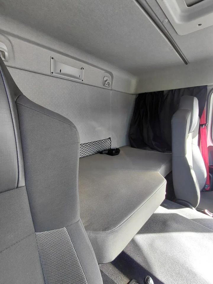 2019 Renault D 18T - Autocarro furgonato: foto 4 2019 Renault D 18T - Autocarro furgonato: foto 4