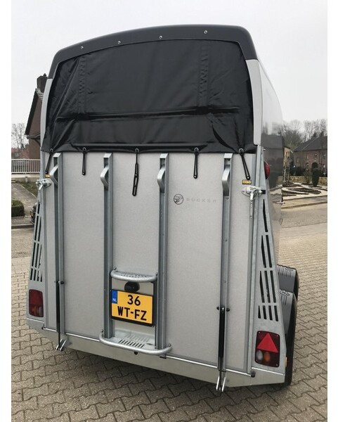 Bücker Careliner M - Trailer trasporto cavalli: foto 2 Bücker Careliner M - Trailer trasporto cavalli: foto 2