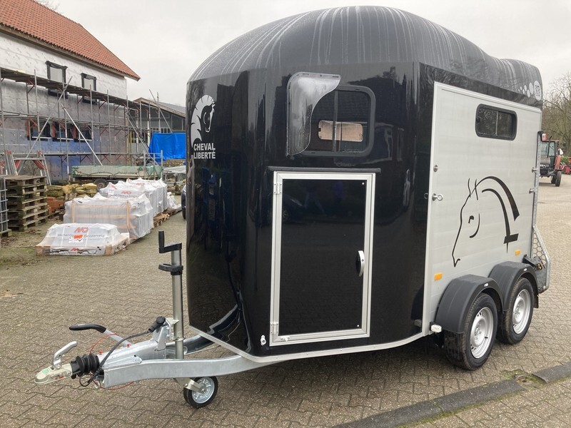 CHEVAL Liberté Gold 3 met zadelkamer - Trailer trasporto cavalli: foto 2 CHEVAL Liberté Gold 3 met zadelkamer - Trailer trasporto cavalli: foto 2