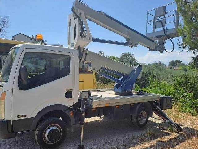 Multitel MX 200 - Piattaforma autocarrata: foto 1 Multitel MX 200 - Piattaforma autocarrata: foto 1