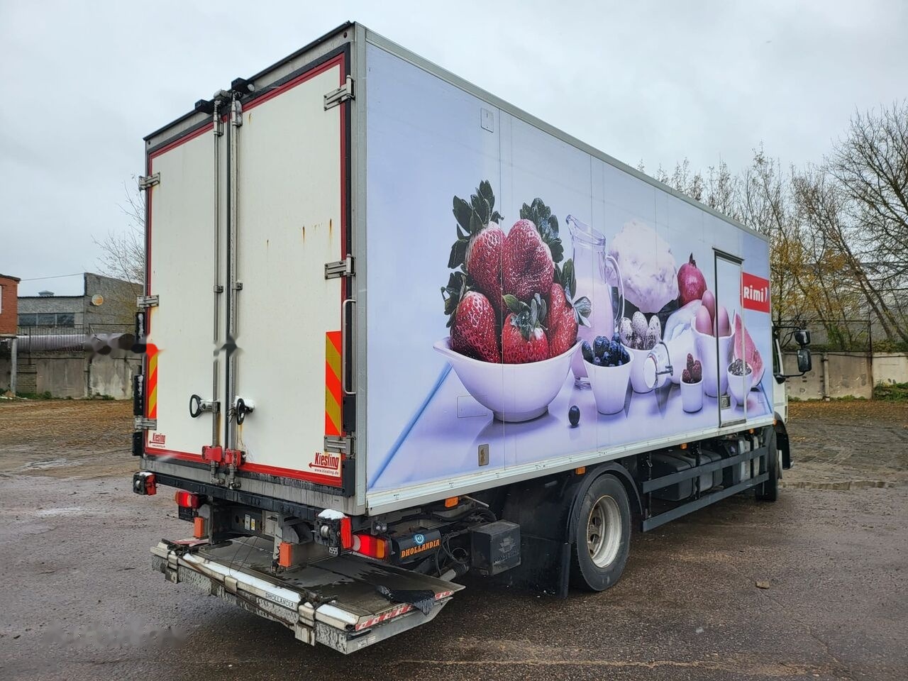 Autocarro frigorifero Volvo FL 280: foto 7