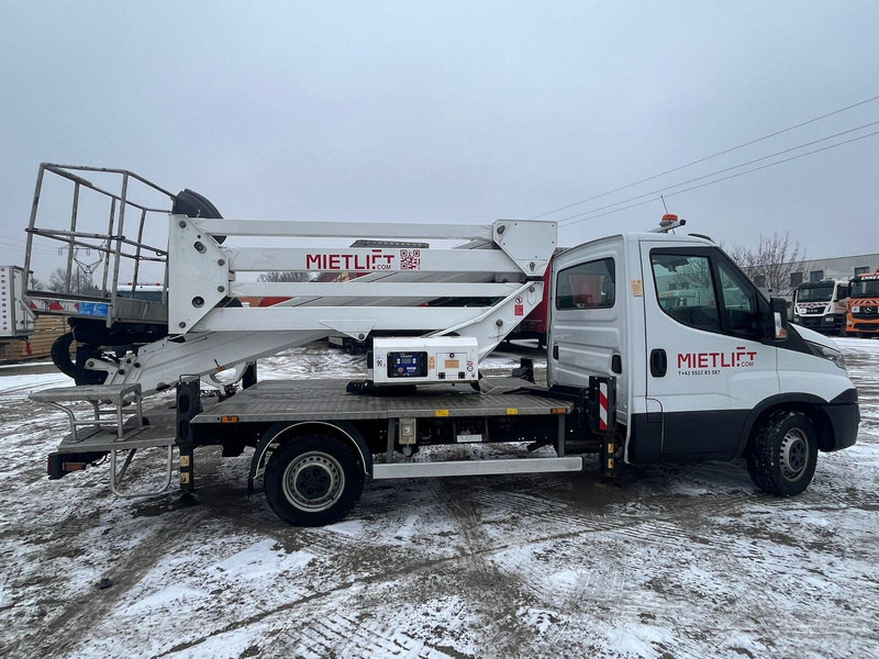 Iveco Daily 35-120 Oil & Steel Snake 2010 H Plus 20 m - Lifting Baske - Camion, Camion con gru: foto 4 Iveco Daily 35-120 Oil & Steel Snake 2010 H Plus 20 m - Lifting Baske - Camion, Camion con gru: foto 4