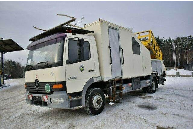 Mercedes-Benz ATEGO 1323 PK 8000T RAIL Platform - Camion, Camion con gru: foto 2 Mercedes-Benz ATEGO 1323 PK 8000T RAIL Platform - Camion, Camion con gru: foto 2