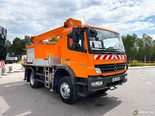 Mercedes-Benz ATEGO 4x4 1018 WUMAG WT 170 Platform Lift 17m - Camion, Camion con gru: foto 2 Mercedes-Benz ATEGO 4x4 1018 WUMAG WT 170 Platform Lift 17m - Camion, Camion con gru: foto 2