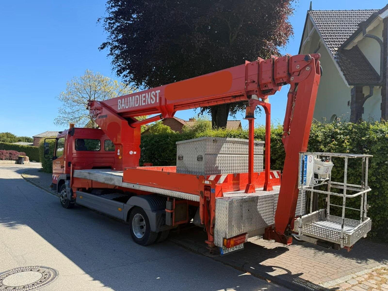 Mercedes-Benz Atego 815 - Lifting basket truck - Camion, Camion con gru: foto 4 Mercedes-Benz Atego 815 - Lifting basket truck - Camion, Camion con gru: foto 4