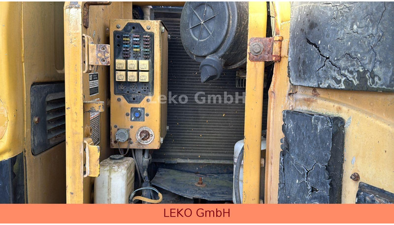 Escavatore cingolato Caterpillar 311C Mit Zwei Löffeln: foto 12