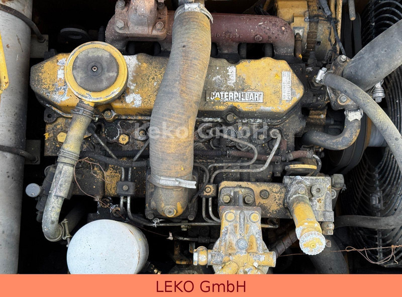 Escavatore cingolato Caterpillar 311C Mit Zwei Löffeln: foto 14