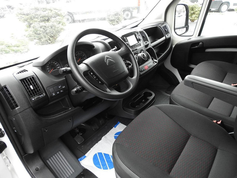 Citroën JUMPER KONTENER WINDA 8 PALET TEMPOMAT NAWIGACJA KLIMATYZACJA 1 - Autocarro furgonato: foto 2 Citroën JUMPER KONTENER WINDA 8 PALET TEMPOMAT NAWIGACJA KLIMATYZACJA 1 - Autocarro furgonato: foto 2