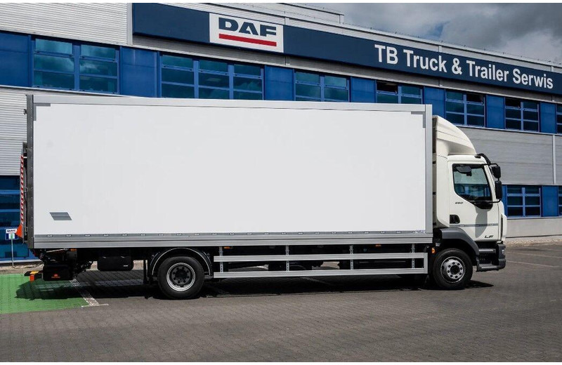 DAF LF 260 Koffer + Tail Lift - Autocarro furgonato: foto 4 DAF LF 260 Koffer + Tail Lift - Autocarro furgonato: foto 4